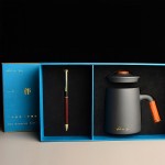 紫砂杯、紅木簽字筆商務(wù)套裝
